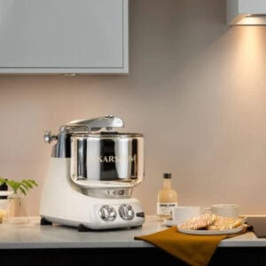 Ankarsrum AKM 6230 yleiskone kokemuksia – tehokas ja tilava vaivakone aktiiviseen leivontaan