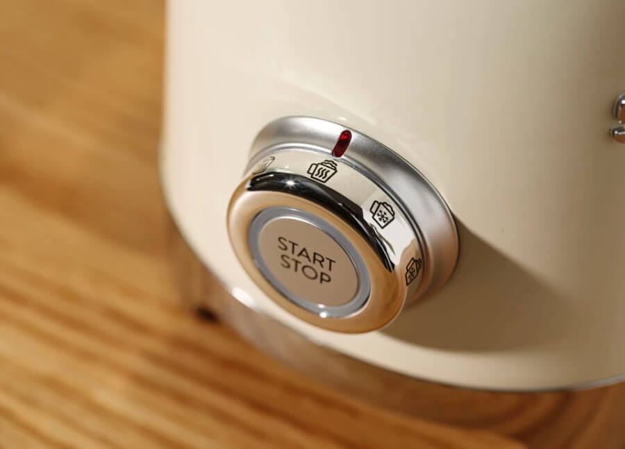 Smeg 50's Style - maidonvaahdotin