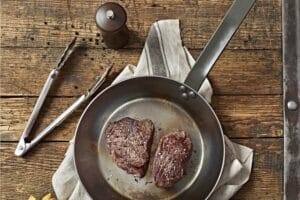 Paras hiiliteräspannu